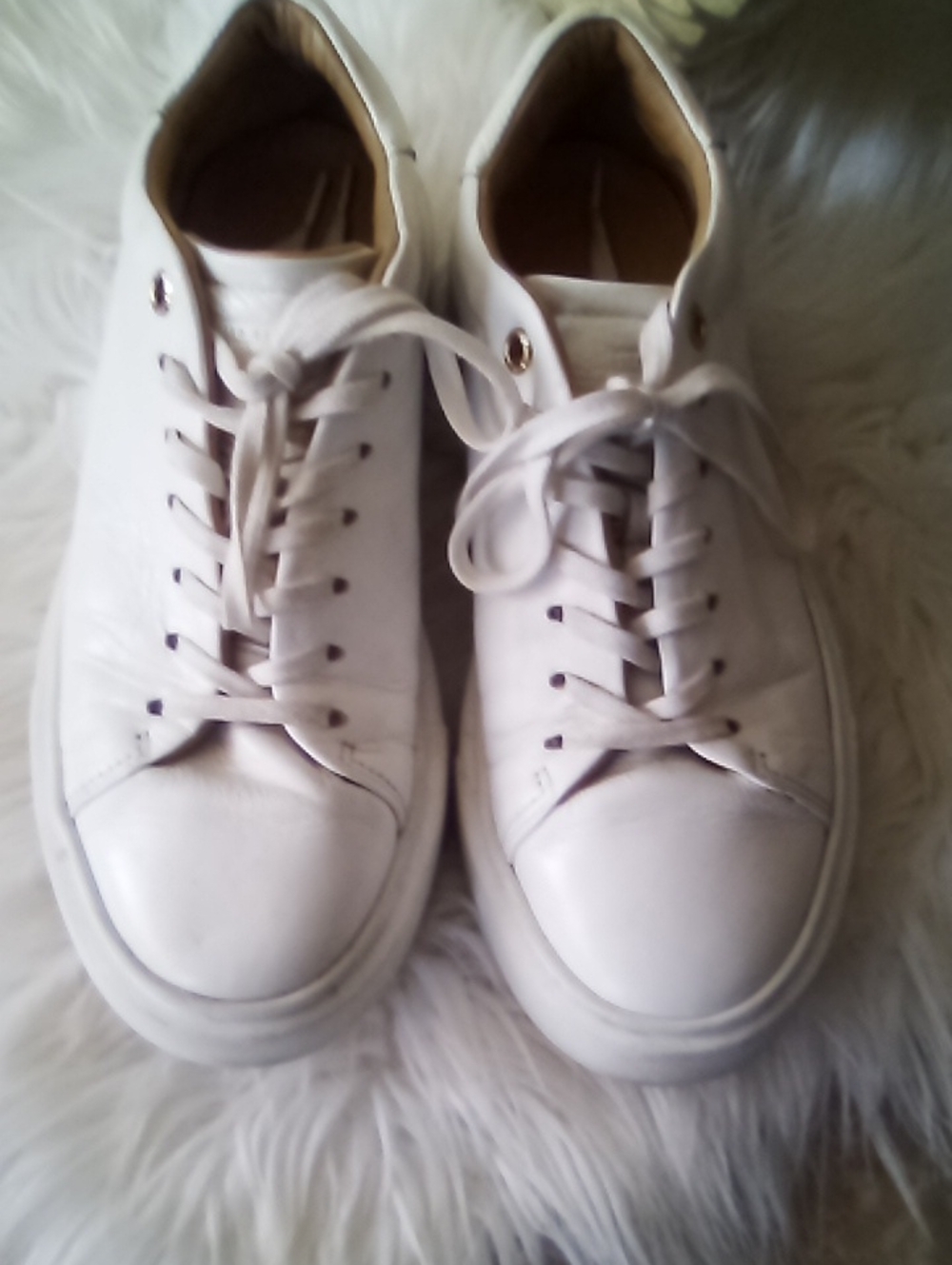 Ted Baker Yanka White Low-Top Lace-Up Sneakers